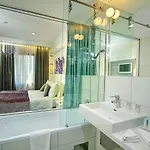 Hotel Luxe 4*