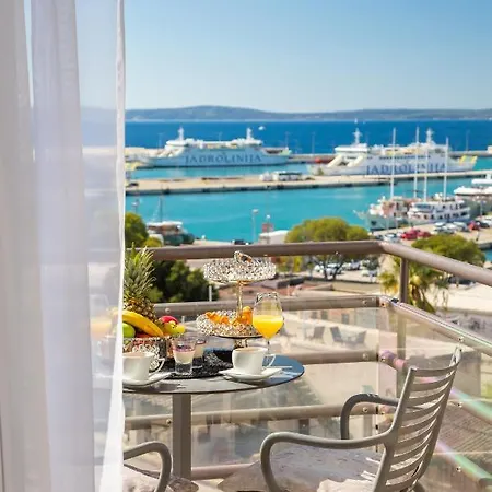 Otel Luxe 4*