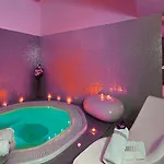 Luxe Hotel 4*