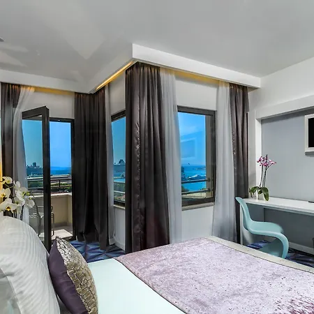 Luxe 4*