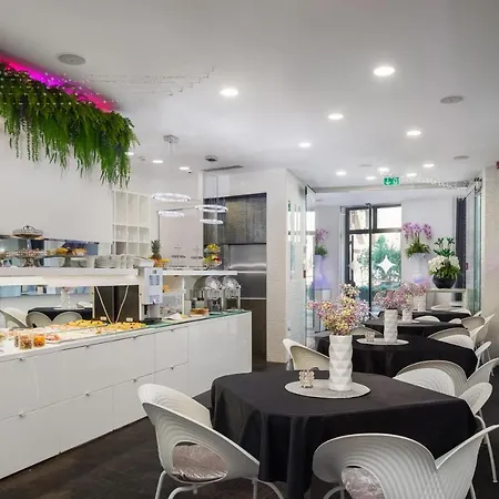 Hotel Luxe 4*
