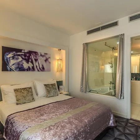 Hotel Luxe 4*