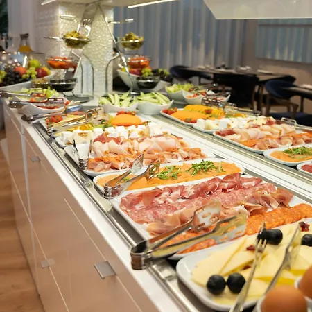 Hotel Luxe 4*