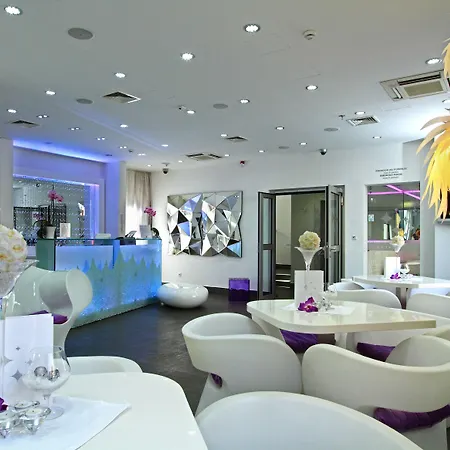 Hotel Luxe 4*