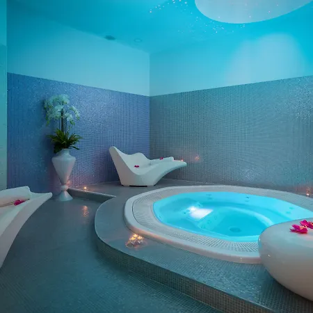Hotel Luxe 4*