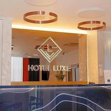 Luxe Hotel