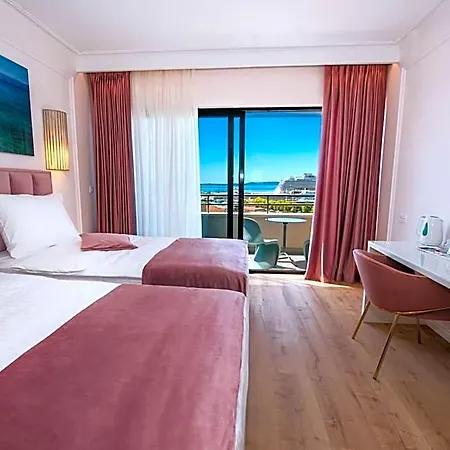 Luxe 4*