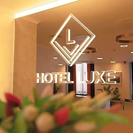 Luxe Hotel