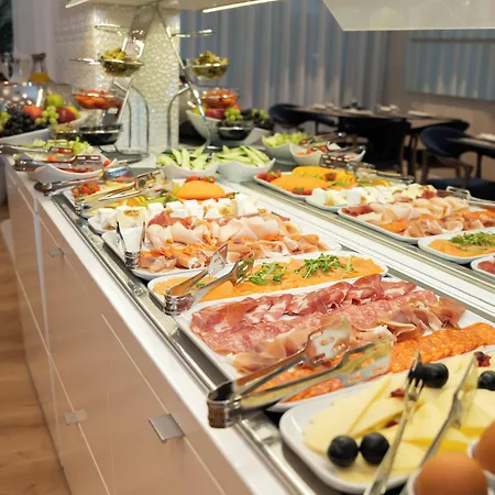Hotel Luxe 4*