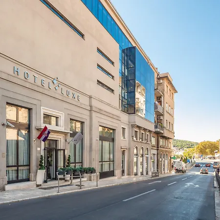 Hotel Luxe 4*