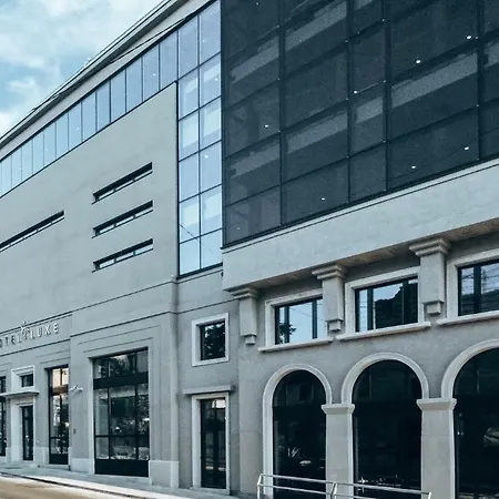 Luxe Hotel 4*