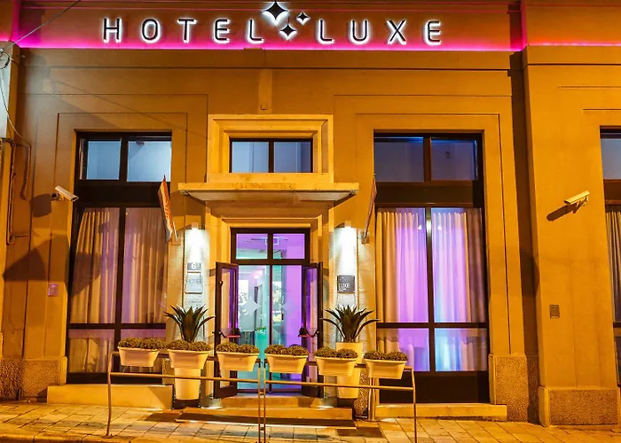 Luxe Hotel 4*