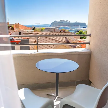 Hotel Luxe